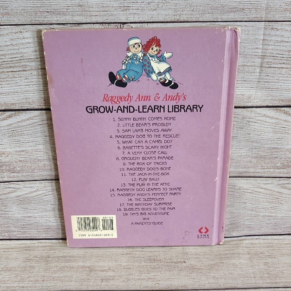 Raggedy Ann & Andy Book - Sam Lamb Moves Away - Picture 8 of 8